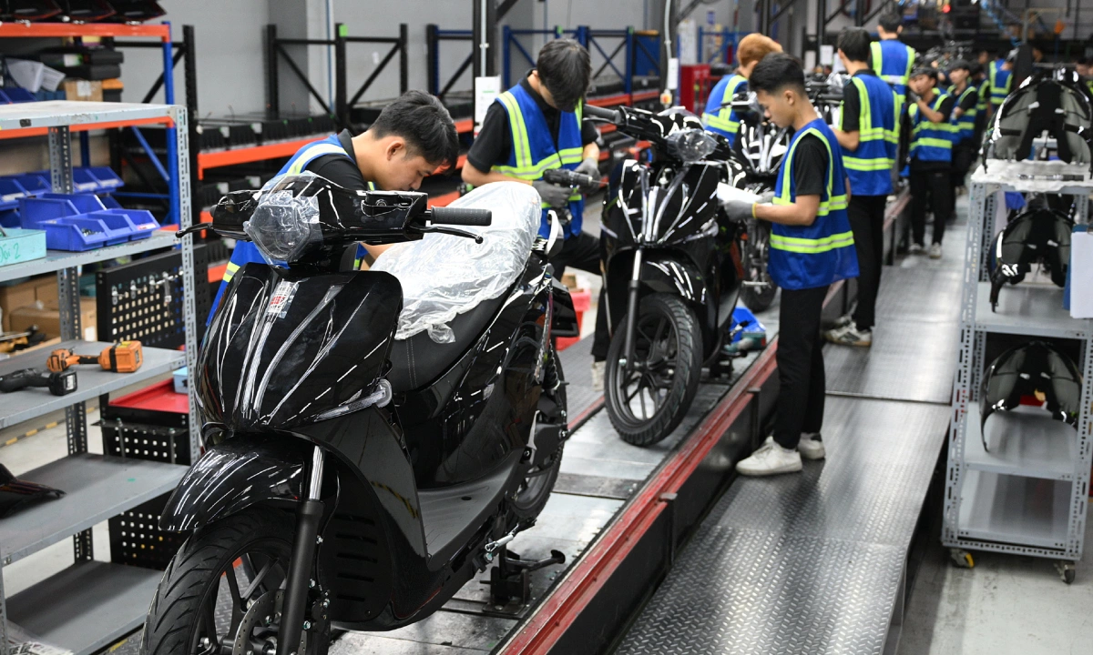 Chứng khoán Thiên Việt rót 4 triệu USD vào hãng xe điện Dat Bike