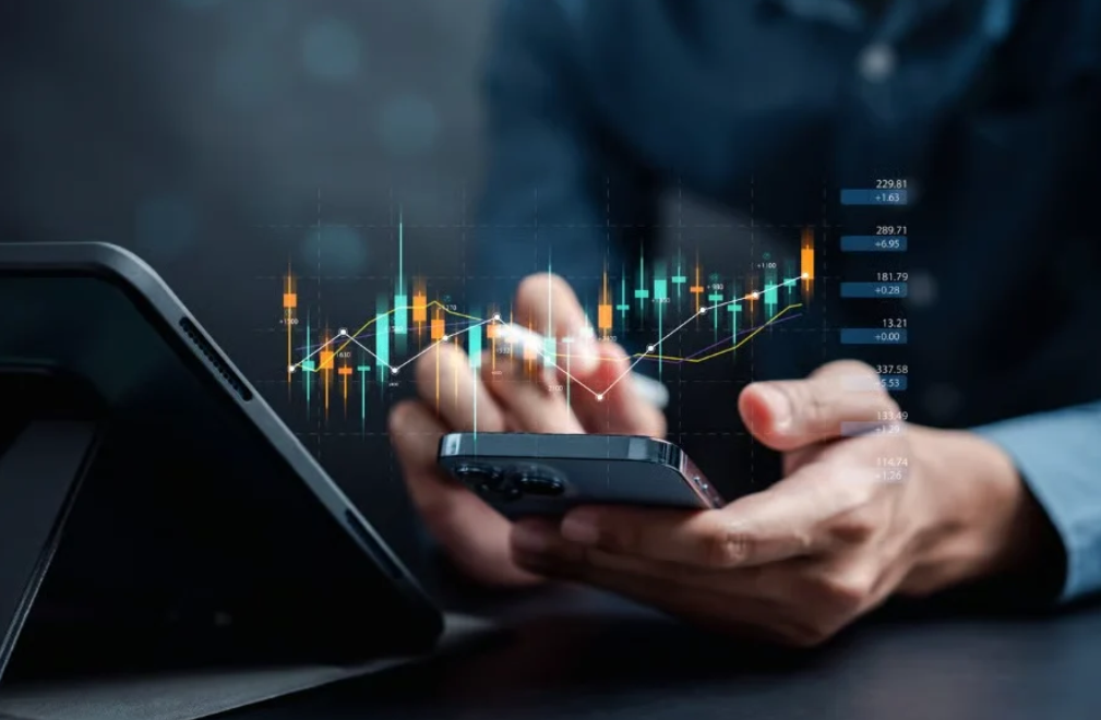 Khối ngoại quay đầu mua ròng, VN-Index đóng cửa ngay mốc MA50 điểm