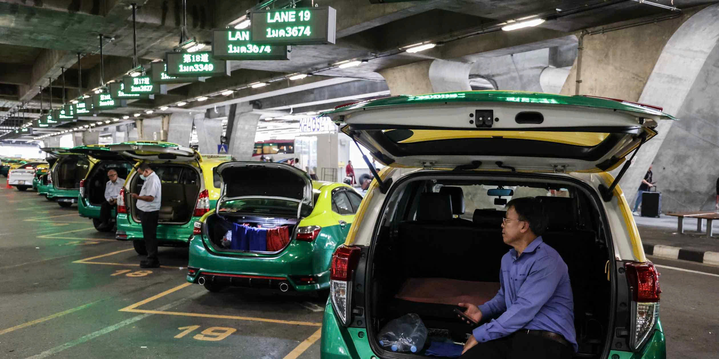 Nền kinh tế lớn thứ hai Đông Nam Á điêu đứng vì cú sốc năng lượng