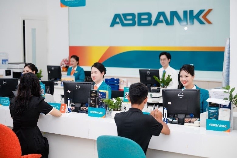 ABBank đặt mục tiêu tăng 43% vốn điều lệ lên 20.000 tỷ, dự kiến niêm yết HOSE trong quý IV/2026