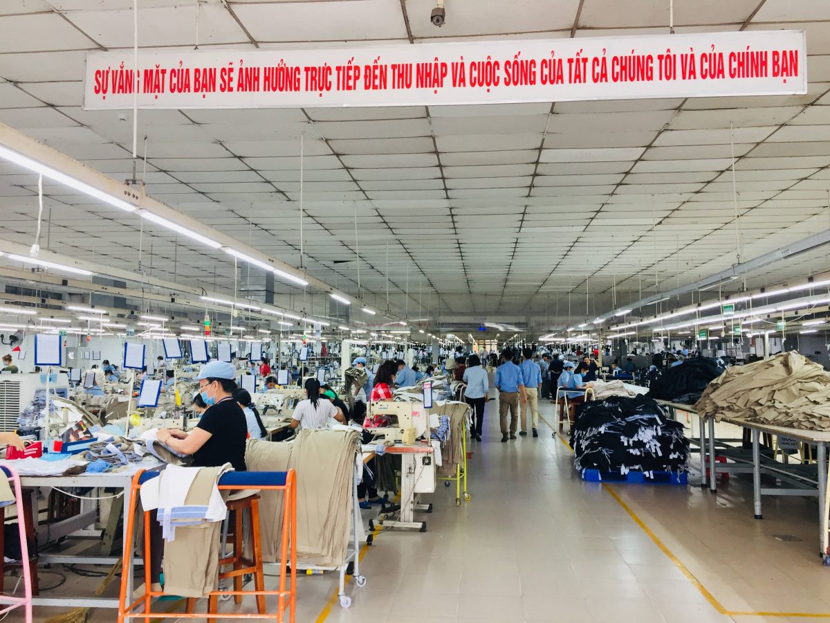 Cổ đông lớn Việt Thắng đăng ký chuyển nhượng 1,6 triệu cổ phiếu cho người nhà trước thềm đại hội?