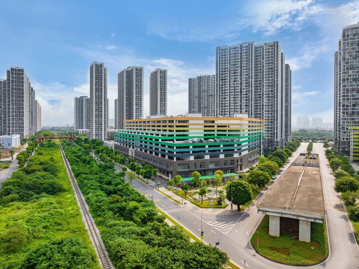 “Mắt xích” Vingroup huy động thêm 2.000 tỷ đồng trái phiếu, thế chấp 55 triệu cổ phiếu Vinpearl