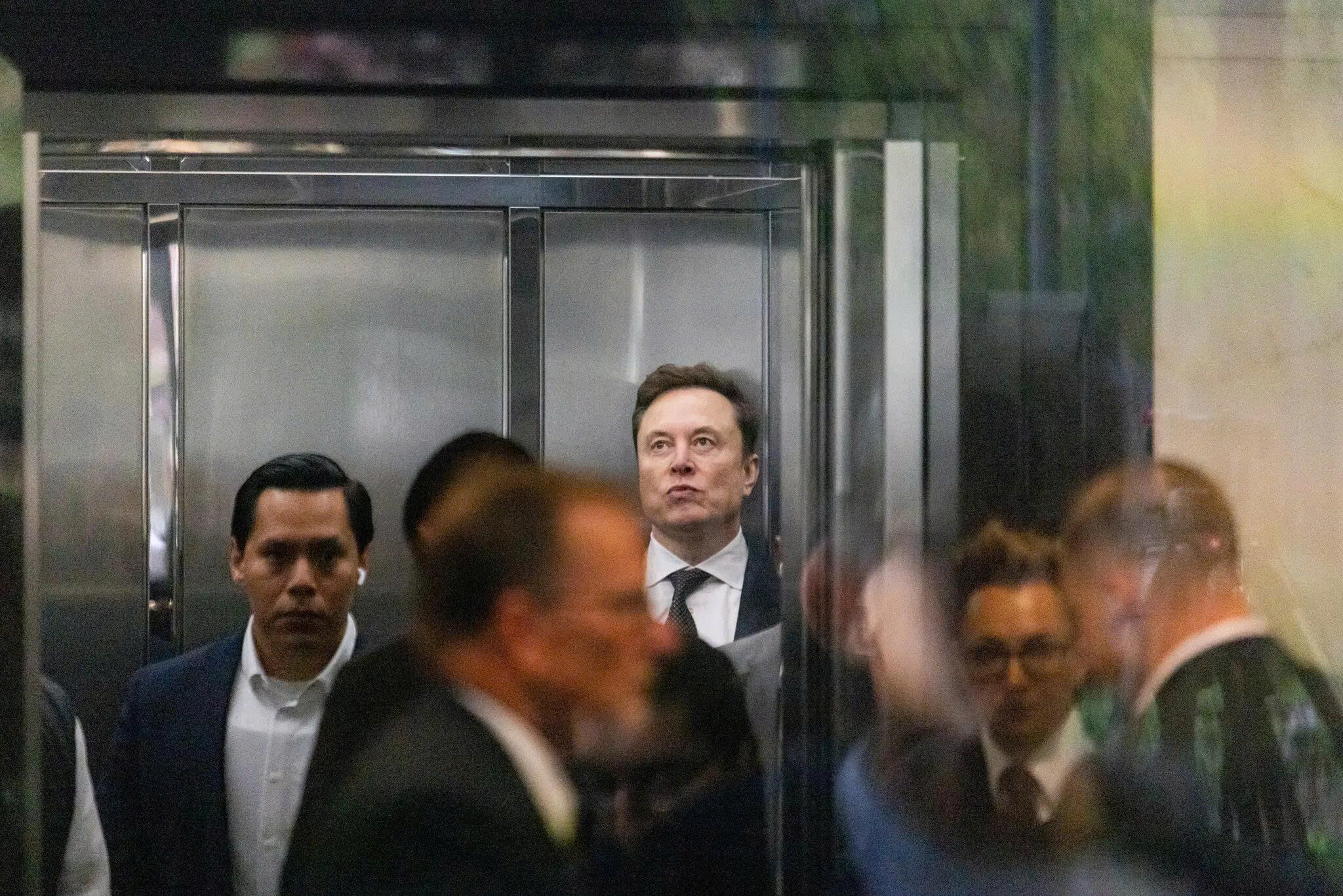 Bí mật nội bộ SpaceX lần đầu hé lộ trước thềm IPO lịch sử