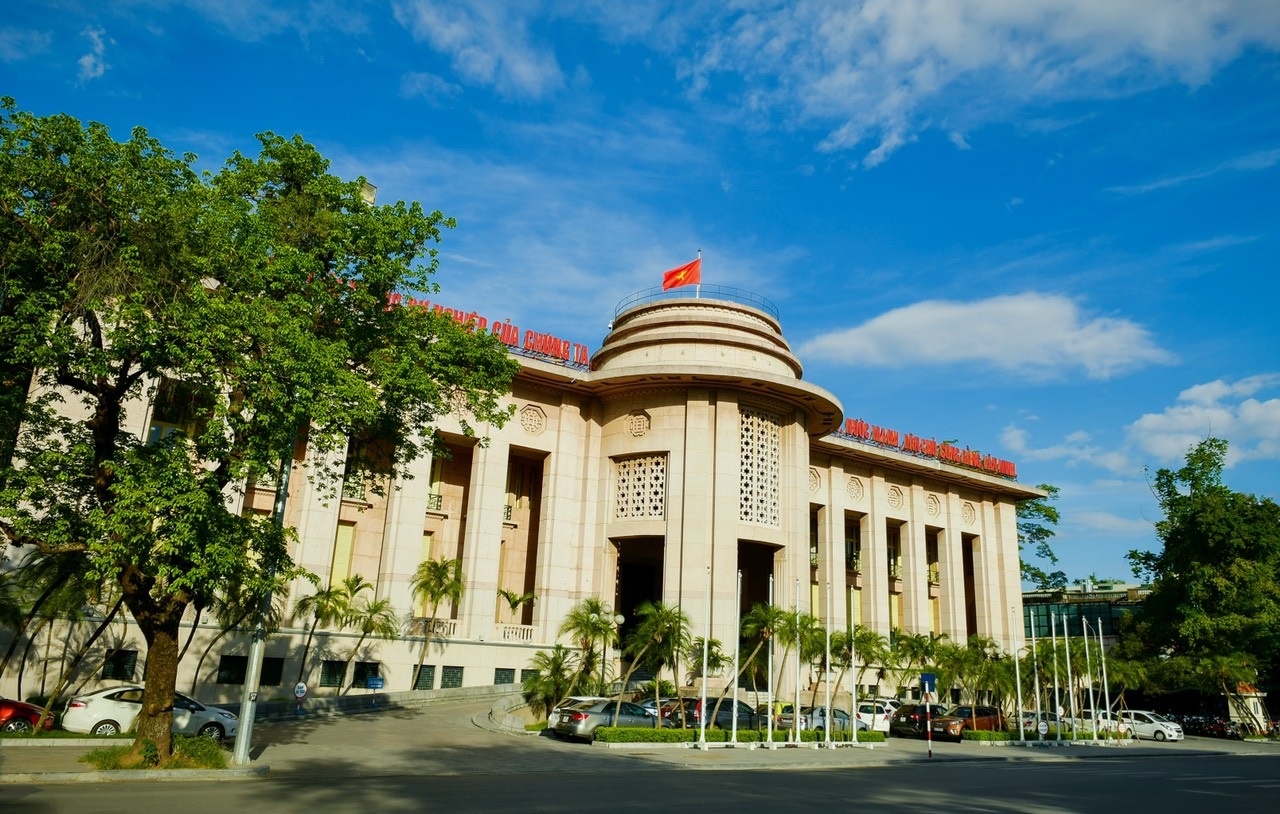 NHNN yêu cầu kiểm soát chặt lãi suất thỏa thuận và các cơ chế cộng lãi ngoài biểu niêm yết